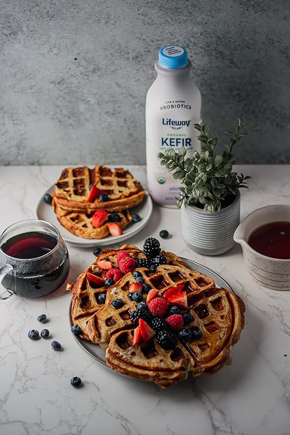 Lifeway Organic Whole Milk Kefir - 10g Protein, 12 Live Active Probiotic Cultures, Up to 99% Lactose Free, Gluten Free - Plain, 32 oz